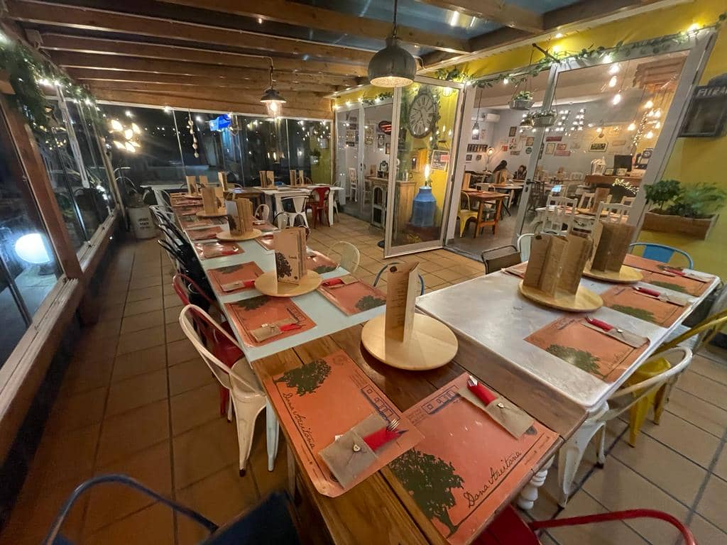 Fotografia do interior do restaurente