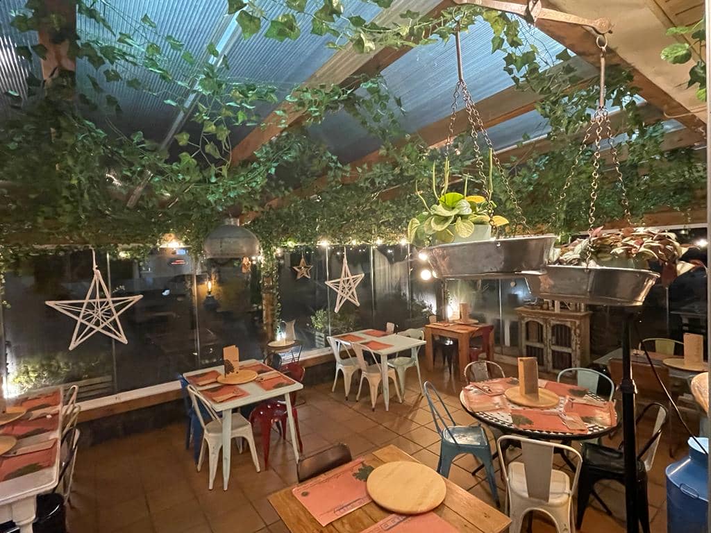 Fotografia do interior do restaurente