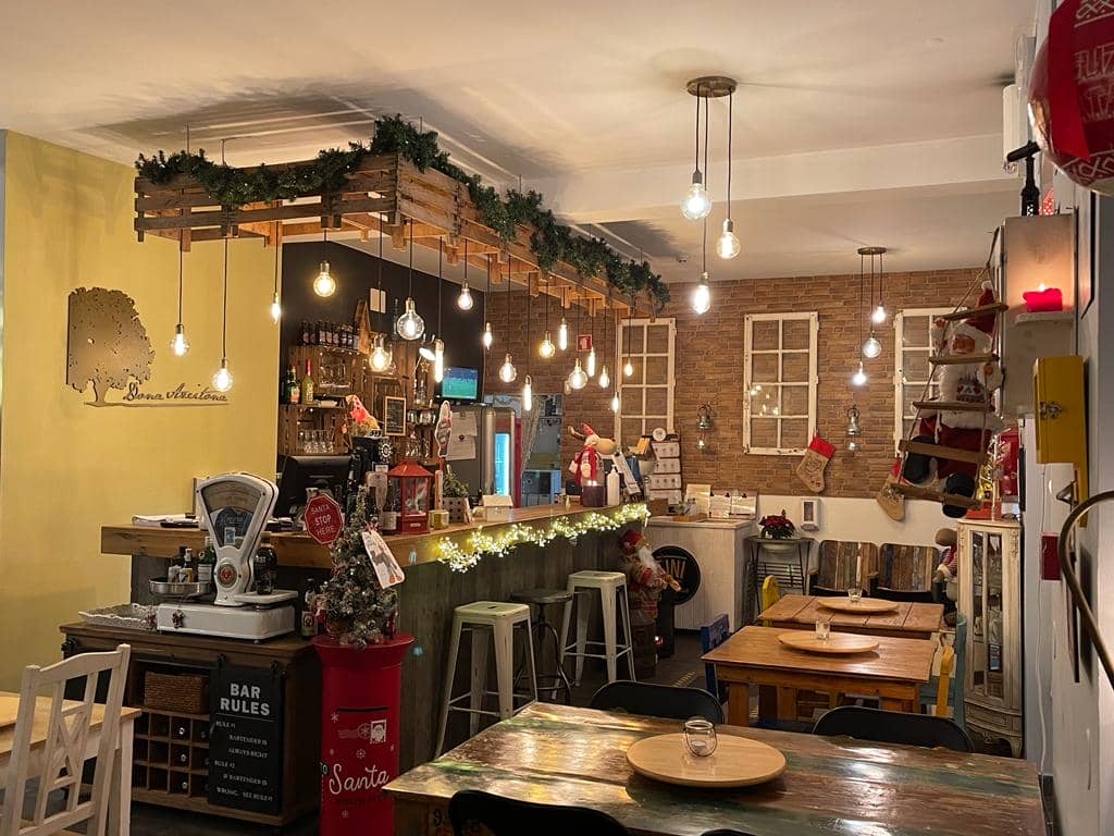 Fotografia do interior do restaurente