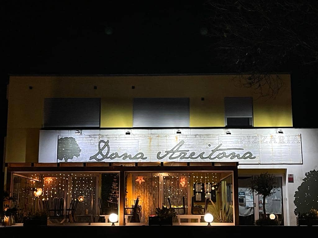 Fotografia do interior do restaurente