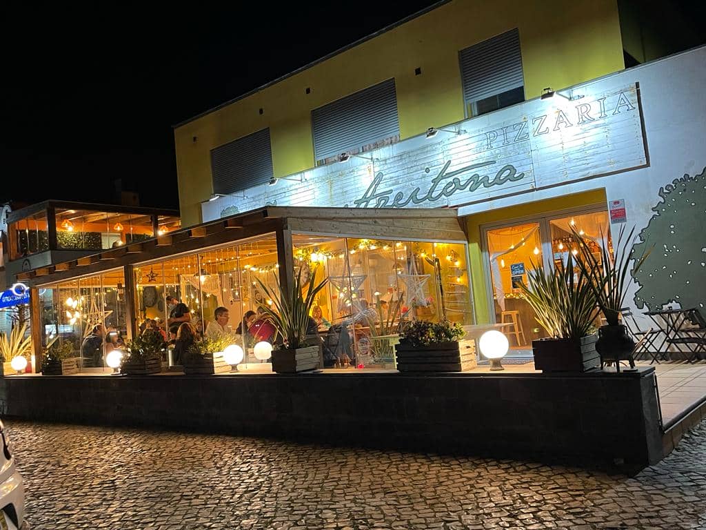 Fotografia do interior do restaurente