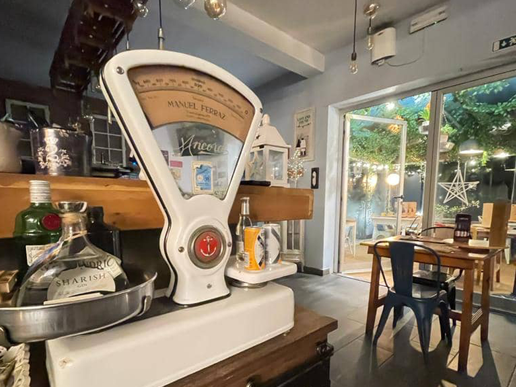 Fotografia do interior do restaurente